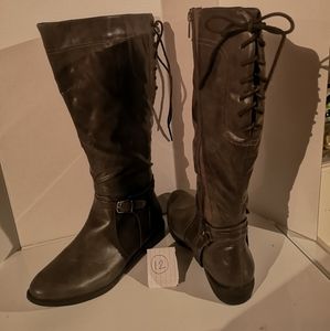 Ladies tall boots